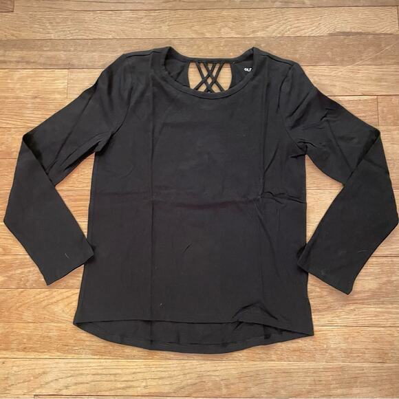 NWOT Old Navy Kids ForeverSoft Criss-Cross T Black Shirt Size Large 
B9 - Picture 3 of 4